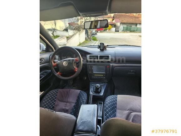 Sahibinden Volkswagen Passat 1.8 Basic 1998 Model