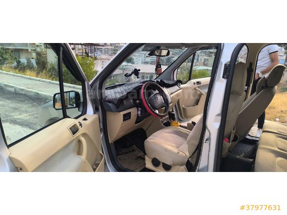 Sahibinden Ford Tourneo Connect 110PS 2010 Model