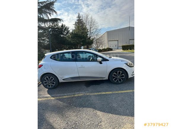 DÜŞÜK KM TEMİZ Renault Clio 1.5 dCi Touch 2016 Model 
