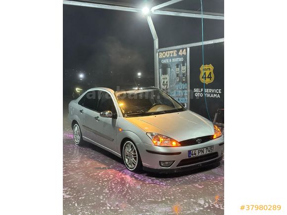 Sahibinden Ford Focus 1.6 Ghia 2000 Model