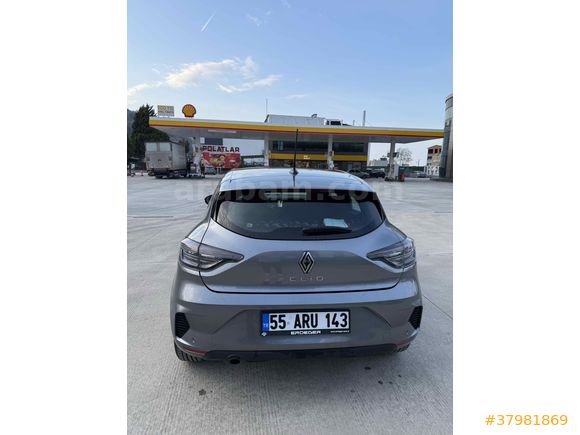 Sahibinden Renault Clio 1.0 TCe Evolution 2025 Model 