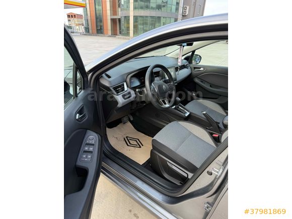 Sahibinden Renault Clio 1.0 TCe Evolution 2025 Model 