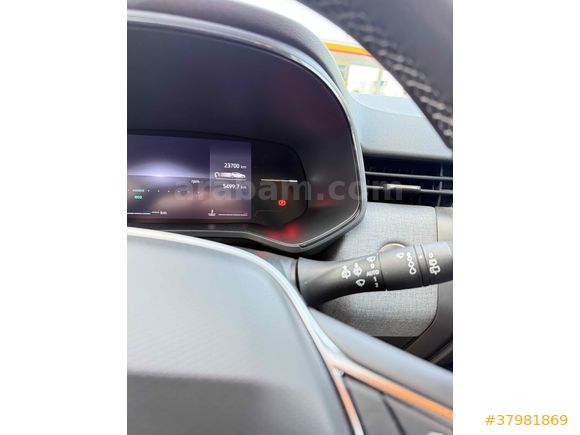 Sahibinden Renault Clio 1.0 TCe Evolution 2025 Model 