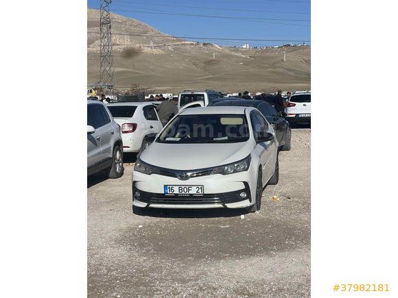 Sahibinden Toyota Corolla 1.33 Life 2017 Model 