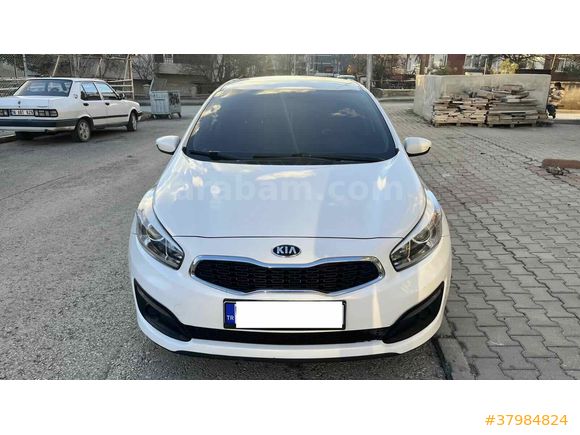 Sahibinden Kia Ceed 1.4 MPI Live 2017 Model 