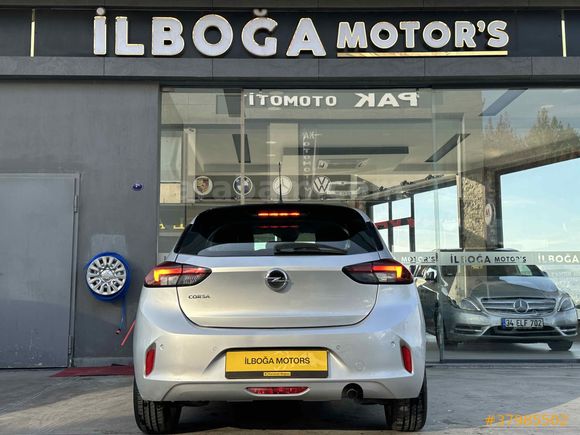 2022”52.000 KM  1.2 T E TOGGLE VİTES  8 İLERİ  LED XENON  