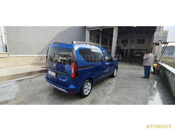 Sahibinden Renault Express Combi 1.5 BlueDCI Touch 2023 Model  73.000 km Lacivert