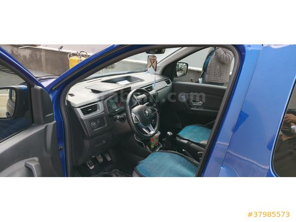 Sahibinden Renault Express Combi 1.5 BlueDCI Touch 2023 Model  73.000 km Lacivert