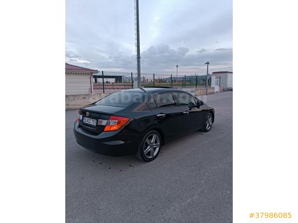 Sahibinden Honda Civic 1.6 i-VTEC ECO Elegance 2012 Model