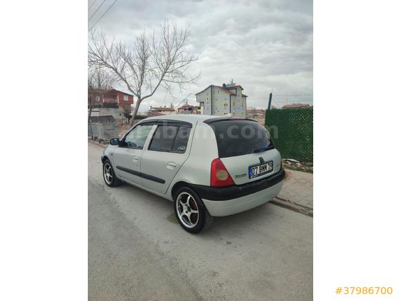 Sahibinden Renault Clio 1.4 RXT 2002  manuel Model