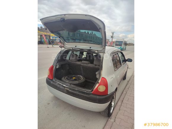 Sahibinden Renault Clio 1.4 RXT 2002  manuel Model