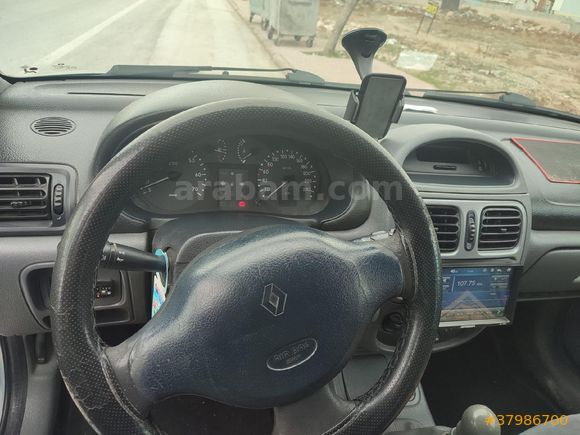 Sahibinden Renault Clio 1.4 RXT 2002  manuel Model