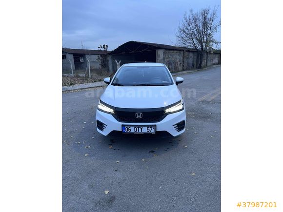 Sahibinden Honda City 1.5 i-VTEC Executive 2023 Model  Beyaz