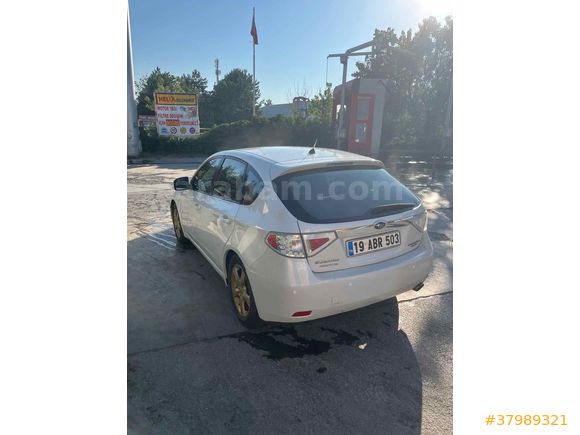 Sahibinden Subaru Impreza 1.5 AWD 2011 Model 