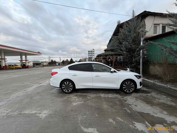 Sahibinden Ford Focus 1.5 TDCi Titanium X 2023 Model 