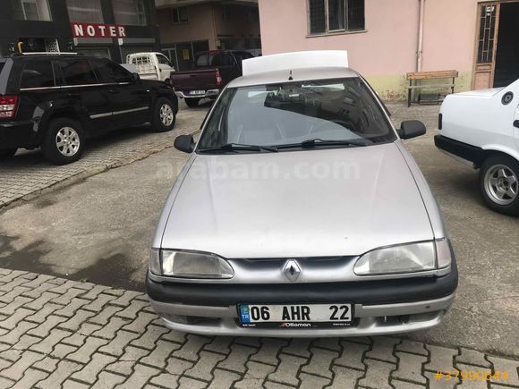 Galeriden Renault R 19 1.6 Europa iE 1999 Model Rize