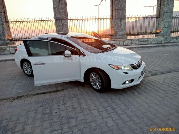 Sahibinden Honda Civic 1.6 i-VTEC ECO Elegance 2013 Model