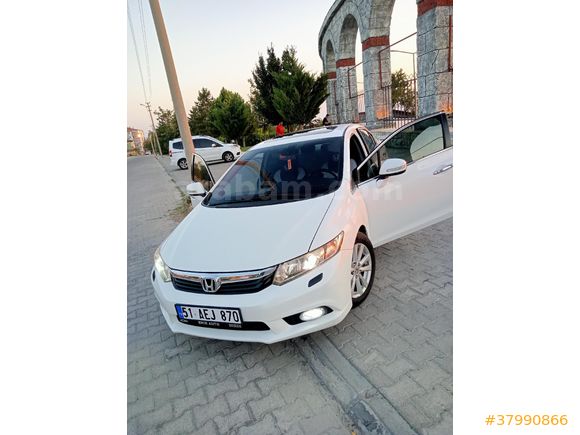 Sahibinden Honda Civic 1.6 i-VTEC ECO Elegance 2013 Model