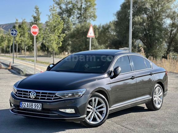 Sahibinden Volkswagen Passat 1.5 TSi Elegance 2020 BOYASIZ DEĞİŞENSİZ TRAMERSİZ