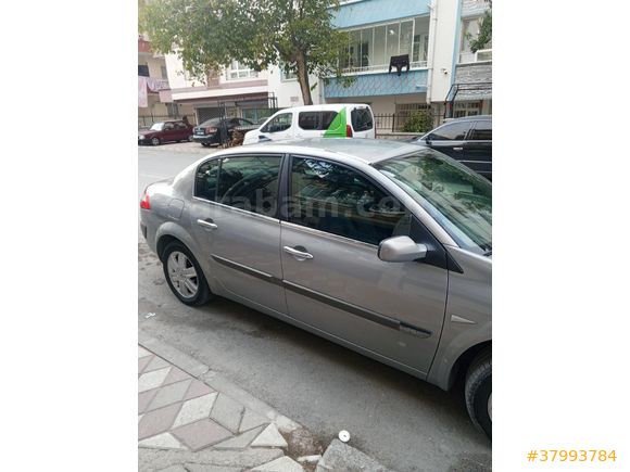 Sahibinden Renault Megane 1.5 dCi Dynamique 2005 Model  310.000 km Gri (Gümüş)