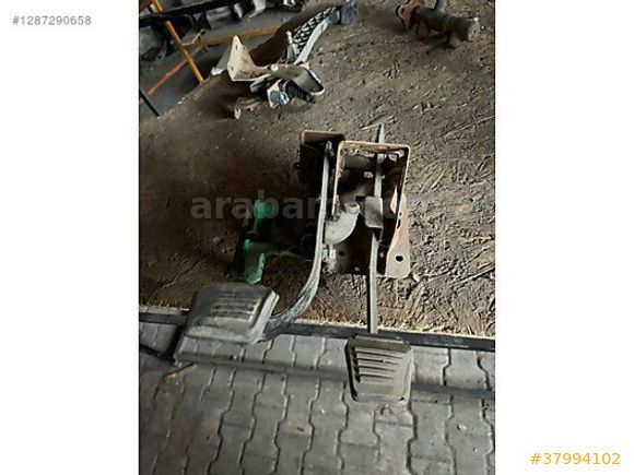 Ford cornect pedaları