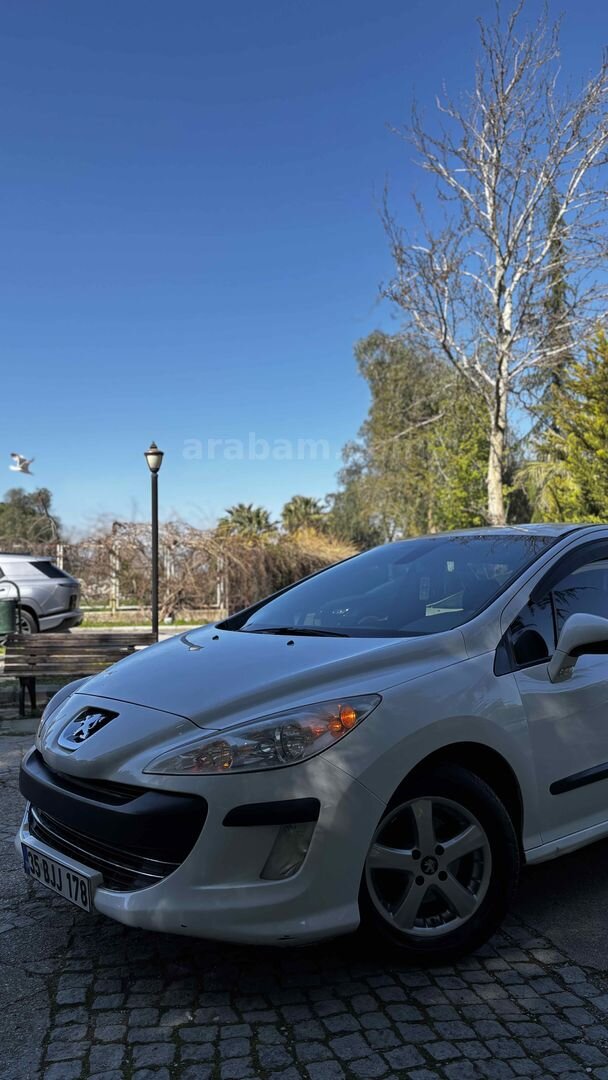 Sahibinden Peugeot 308 1.6 HDi Comfort Pack 2009 Model İzmir 291.000 km Beyaz 6