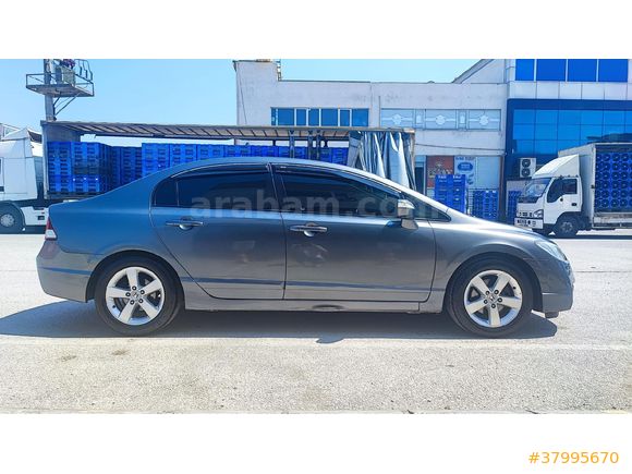 Sahibinden Honda Civic 1.6 i-VTEC Premium 2010 Model