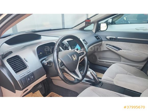 Sahibinden Honda Civic 1.6 i-VTEC Premium 2010 Model