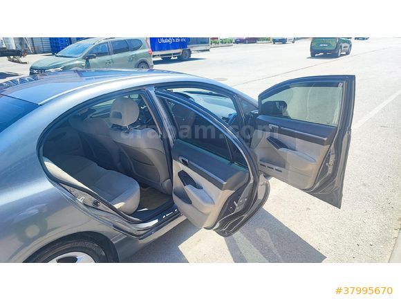 Sahibinden Honda Civic 1.6 i-VTEC Premium 2010 Model