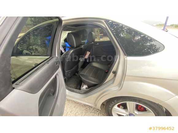 Sahibinden Ford Focus 1.6 Titanium X 2011 Model 