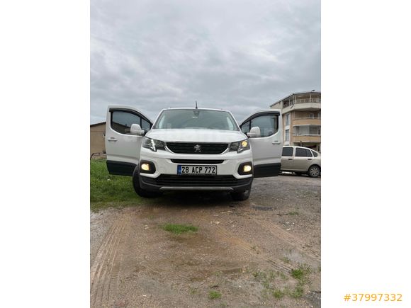 Sahibinden Peugeot Rifter 1.5 BlueHDI Allure 2021 Model 