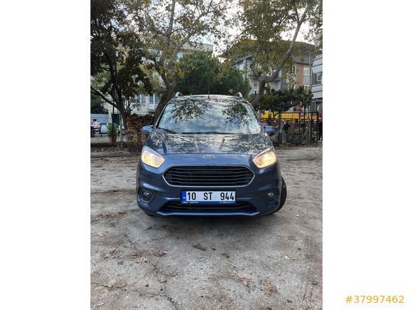 Sahibinden Ford Courier 1.0 EcoBoost Titanium 2023 Model servis bakımlı yeni vizeli 
47000 km Mavi (metalik)