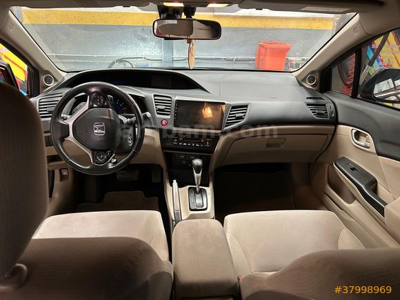 Sahibinden Honda Civic 1.6 i-VTEC ECO Elegance 2015 Model  237.000 km Bordo