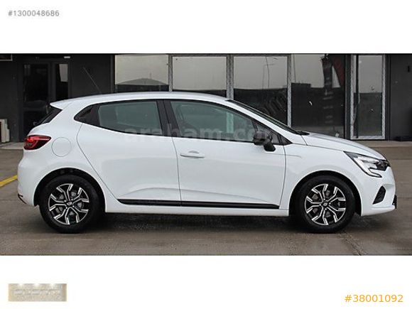 ÇELİKJANT *TESLA EKRAN *NAVİGASYON *GERİ GÖRÜŞ *PARK SENSÖRÜ