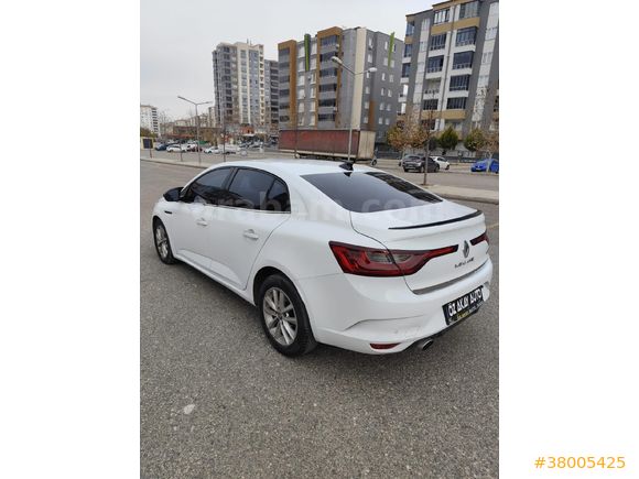 HATASİZ BOYASIZ 2019 MODEL 1.5 DİZEL OTOMATİK