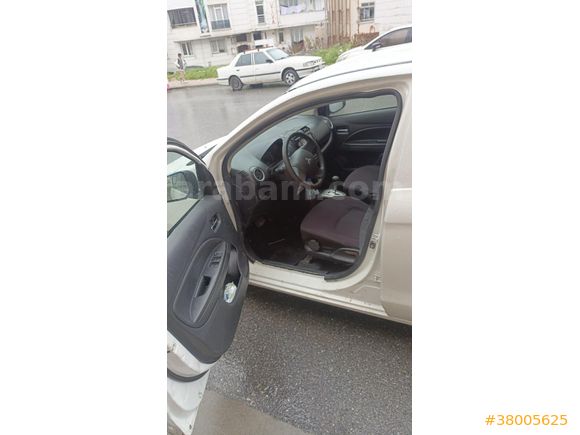 Sahibinden Mitsubishi Space Star 1.2 CVT 2014 Model
