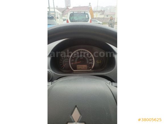Sahibinden Mitsubishi Space Star 1.2 CVT 2014 Model