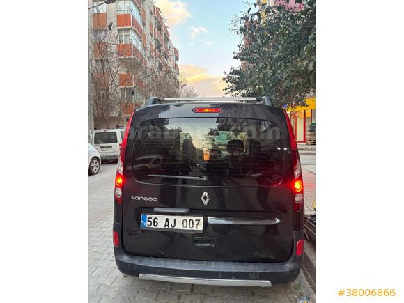 Sahibinden Renault Kangoo Multix 1.5 dCi Privilege 2011 Model