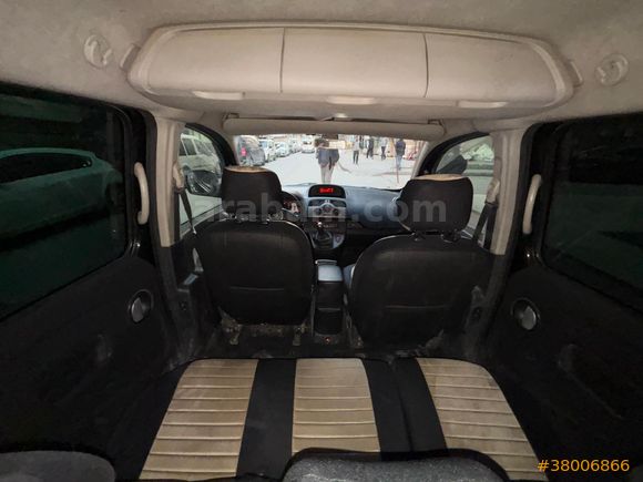 Sahibinden Renault Kangoo Multix 1.5 dCi Privilege 2011 Model