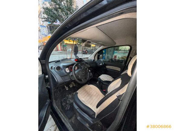 Sahibinden Renault Kangoo Multix 1.5 dCi Privilege 2011 Model