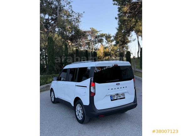 Sahibinden Ford Tourneo Courier 1.5 EcoBlue Titanium 2024 Model 