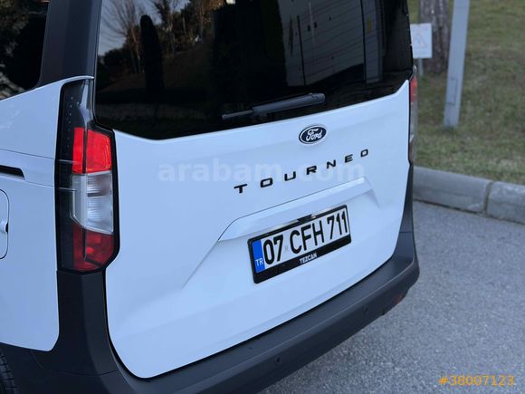 Sahibinden Ford Tourneo Courier 1.5 EcoBlue Titanium 2024 Model 