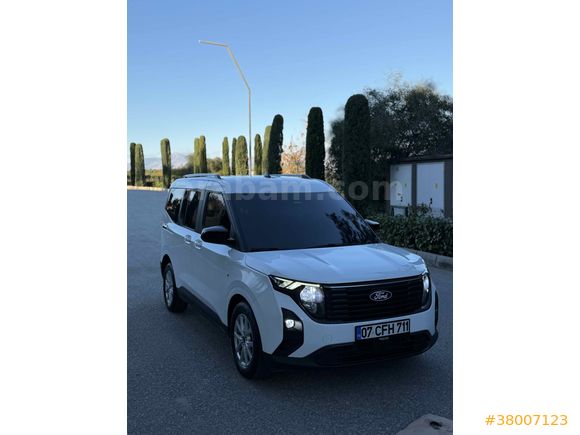 Sahibinden Ford Tourneo Courier 1.5 EcoBlue Titanium 2024 Model 