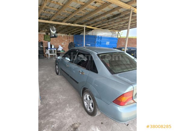 Sahibinden Ford Focus 1.6 Ambiente 2001 Model