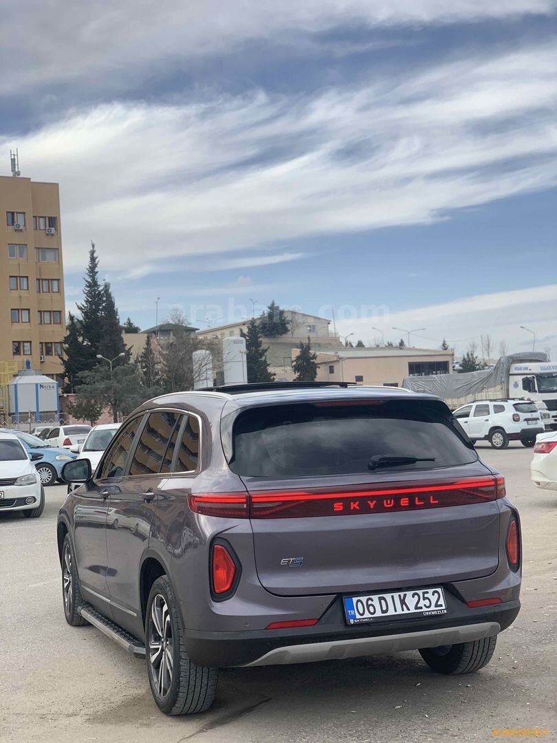Sahibinden Skywell ET5 Premium 2022 Model Şanlıurfa 64.000 km Füme 4