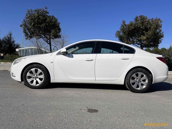 Temiz Opel Insignia