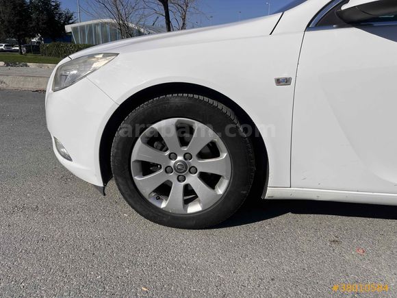 Temiz Opel Insignia