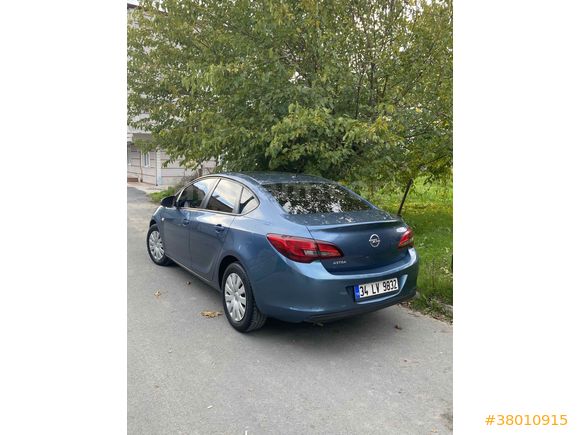 Sahibinden Opel Astra 1.6 Edition 2015 Model  36.000 km Mavi (metalik)