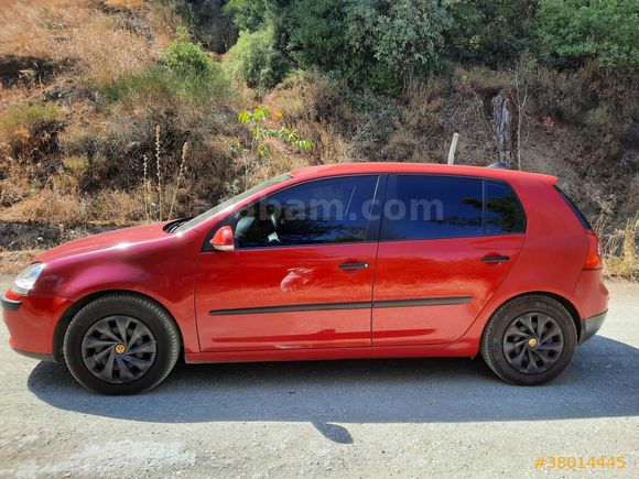 14 YILLIK SAHİBİNDEN 195
BİN KM  AİLE ARACI GOLF 