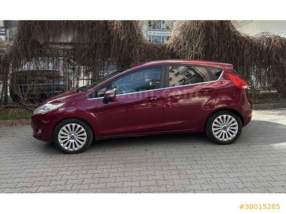 Değişensiz Ford Fiesta 1.4 Titanium 2010 Model 
